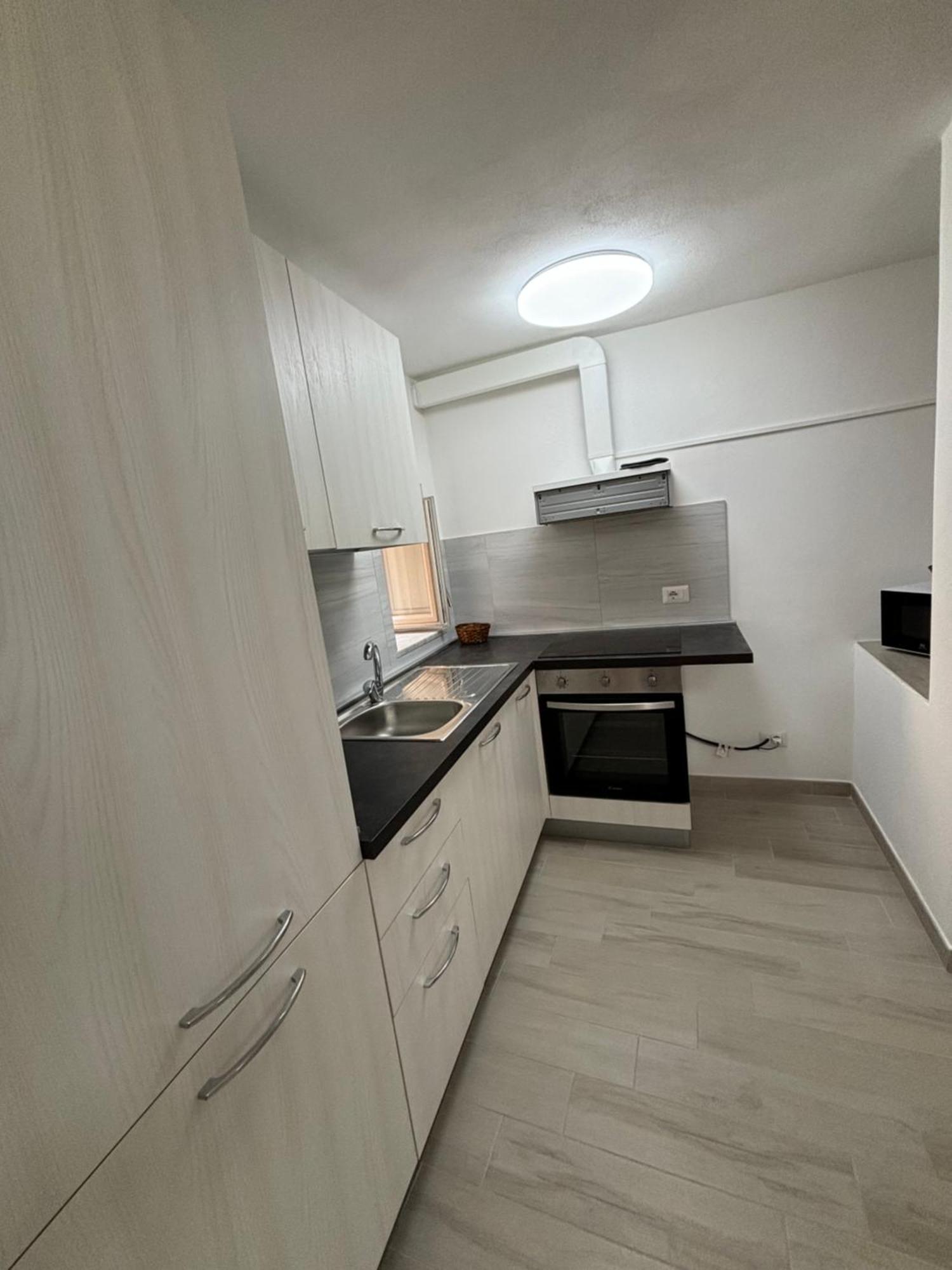 House Nonna Pina Apartment เชฟาลู ภายนอก รูปภาพ