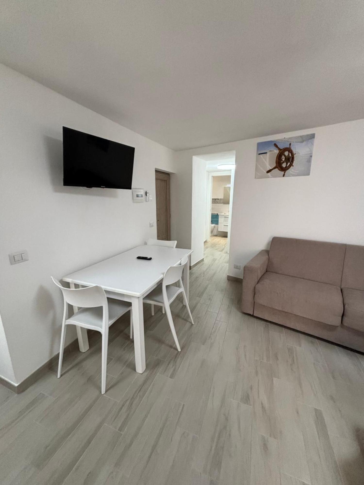 House Nonna Pina Apartment เชฟาลู ภายนอก รูปภาพ