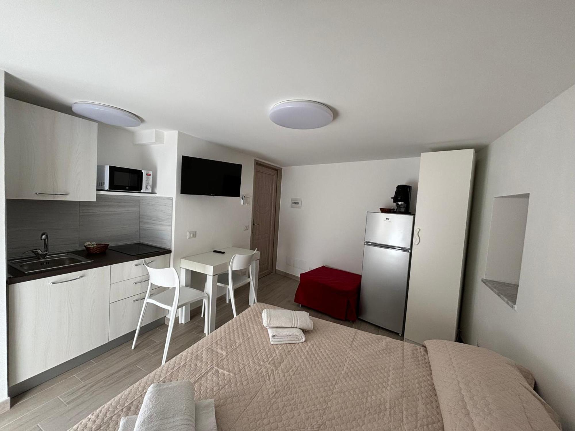 House Nonna Pina Apartment เชฟาลู ภายนอก รูปภาพ